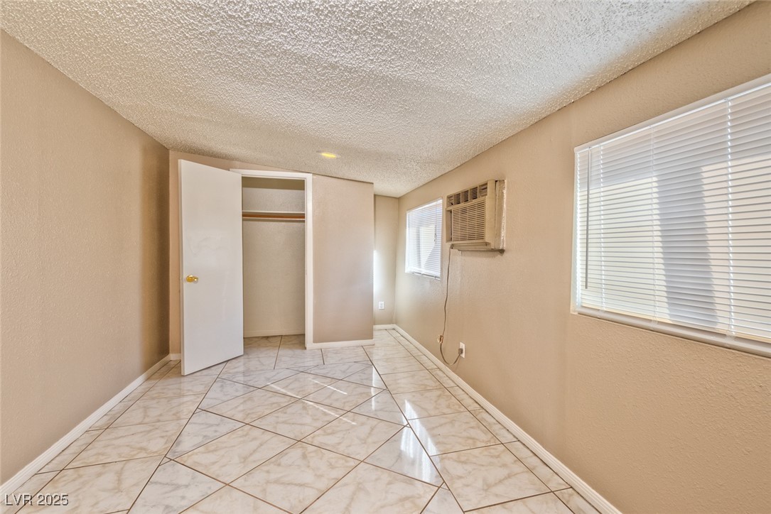 506 Holick Avenue Property Photo 9