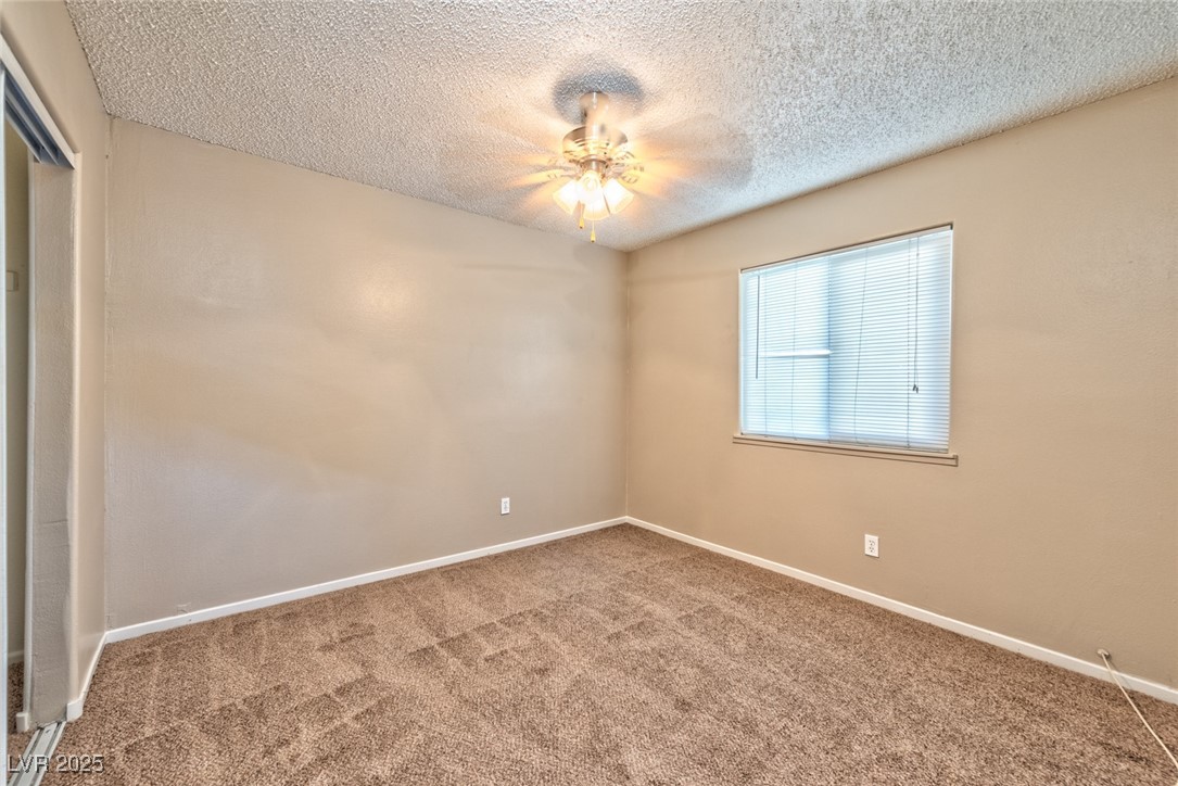 506 Holick Avenue Property Photo 10
