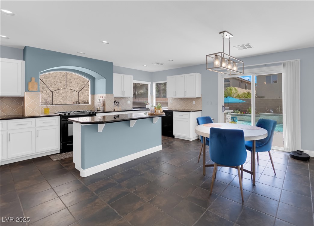 10902 Fintry Hills Street Property Photo 17