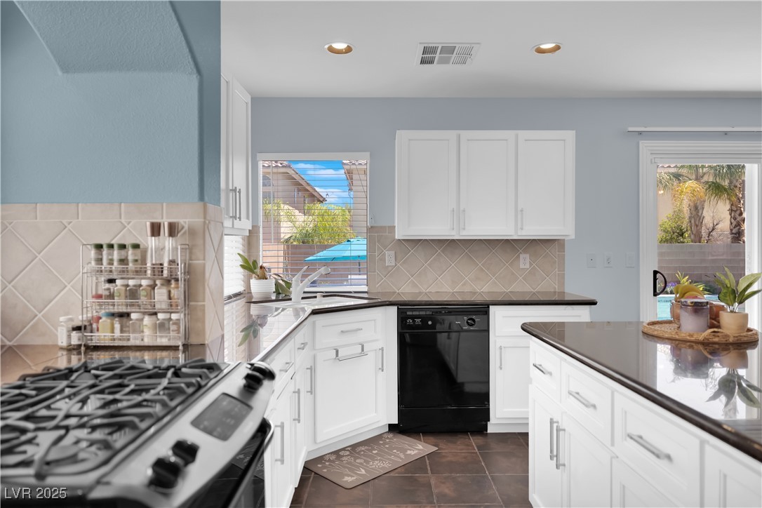 10902 Fintry Hills Street Property Photo 21