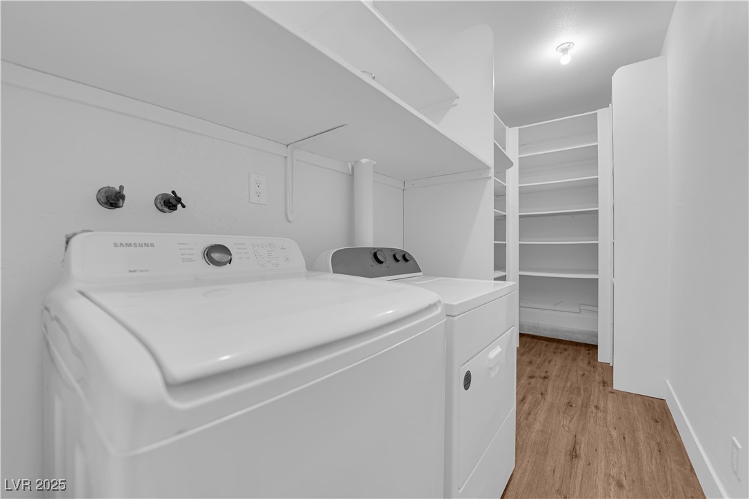 2058 Citroen Street Property Photo 38