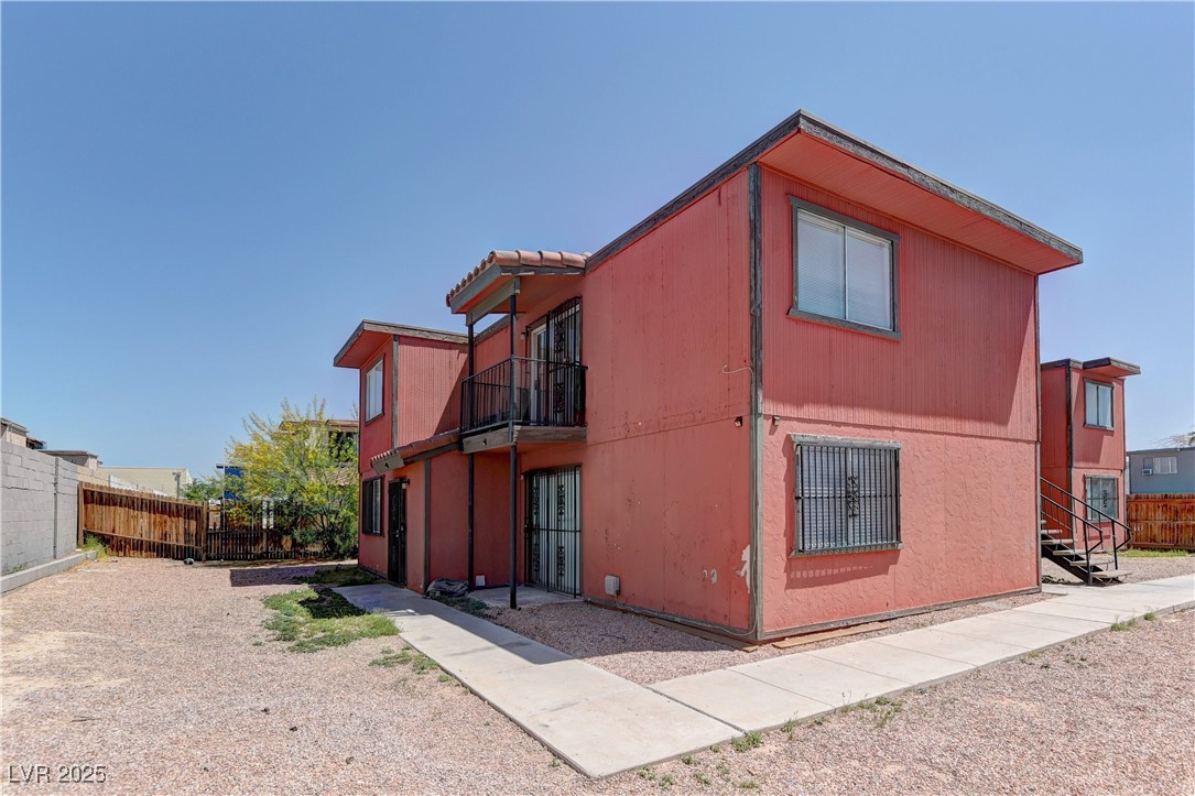 3639 Kolendo Court B Property Photo