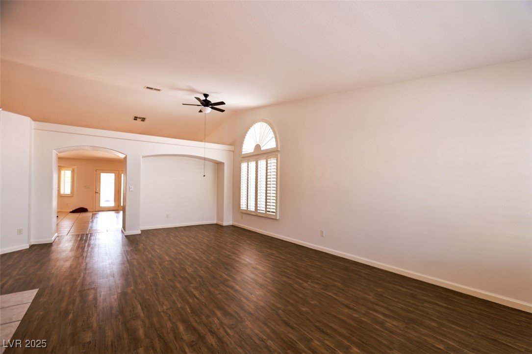 6016 Bungalow Bay Street Property Photo 28