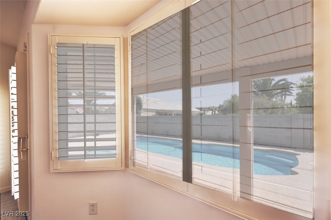6016 Bungalow Bay Street Property Photo 44