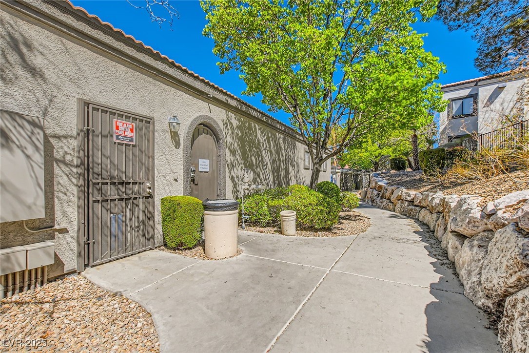 950 Seven Hills Drive 2014 Property Photo 41