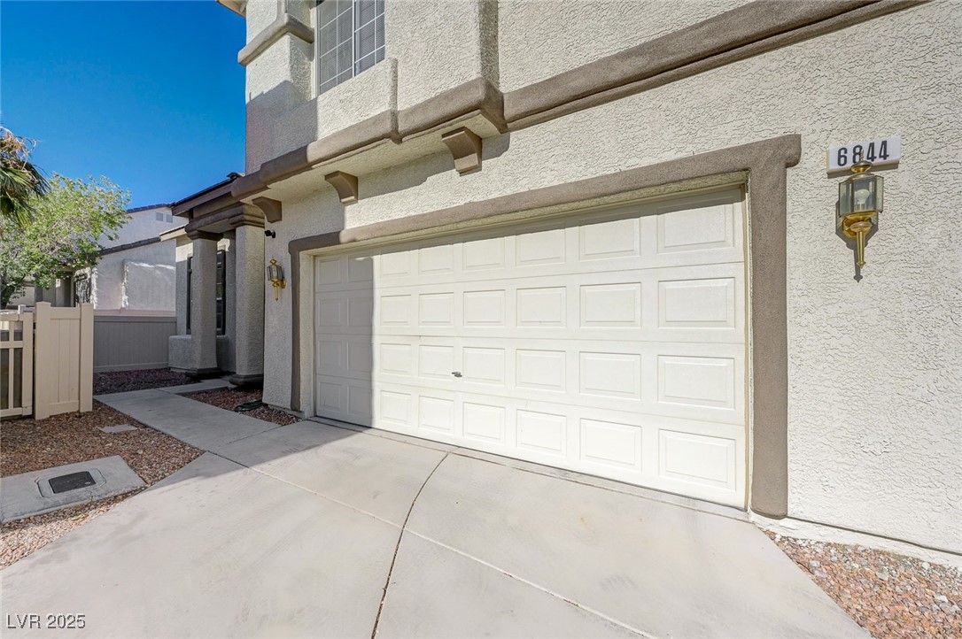 6844 Tropicaire Street Property Photo 3