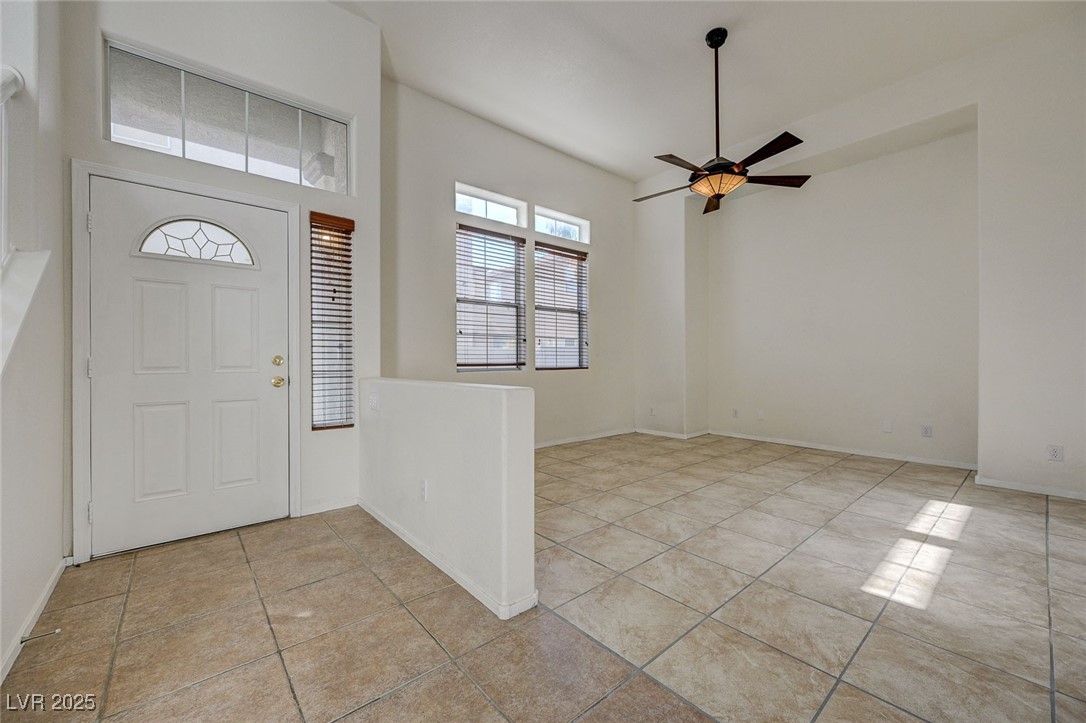 6844 Tropicaire Street Property Photo 5
