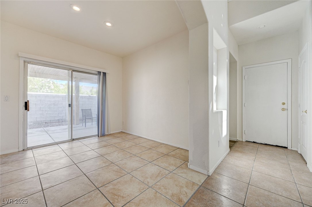 6844 Tropicaire Street Property Photo 13