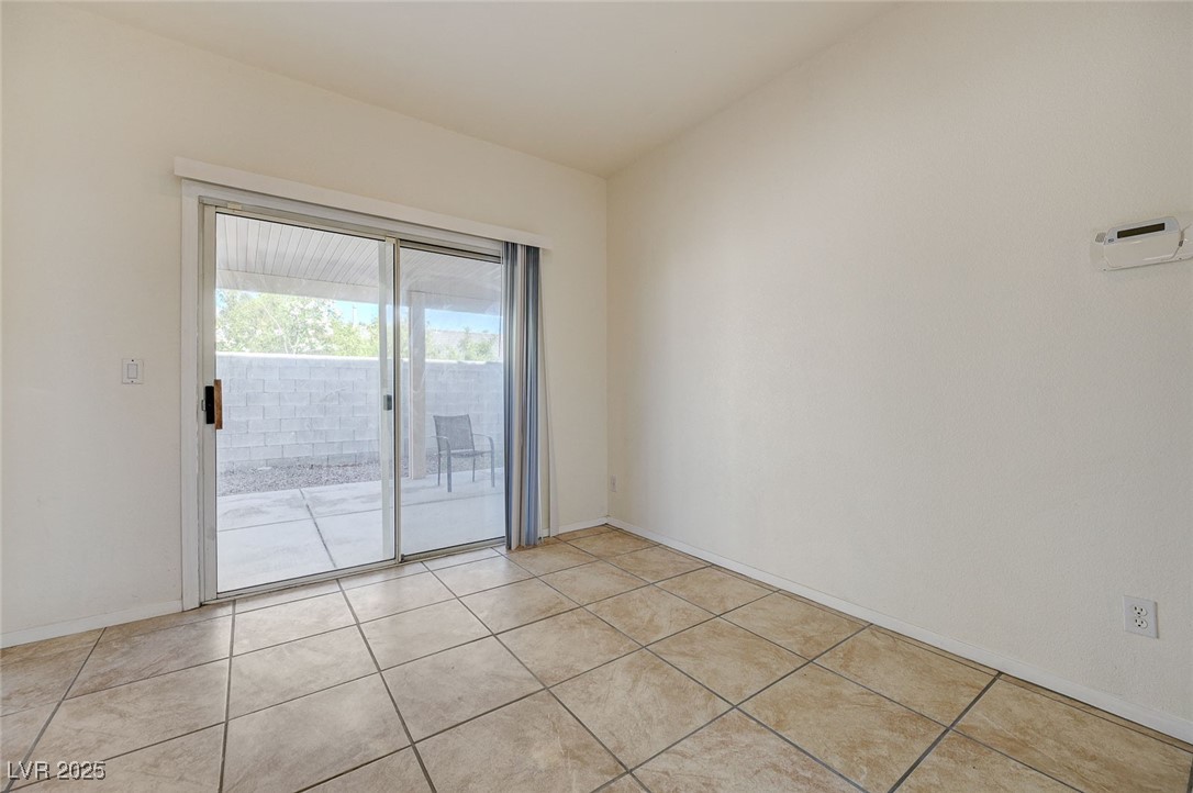 6844 Tropicaire Street Property Photo 15