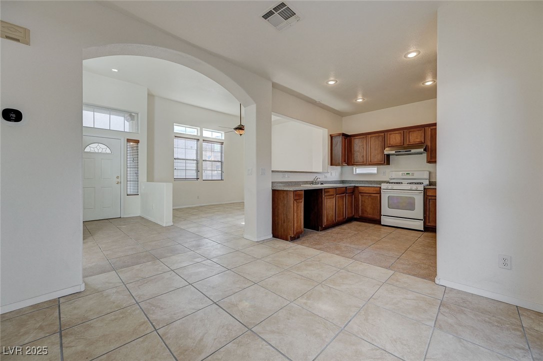 6844 Tropicaire Street Property Photo 16