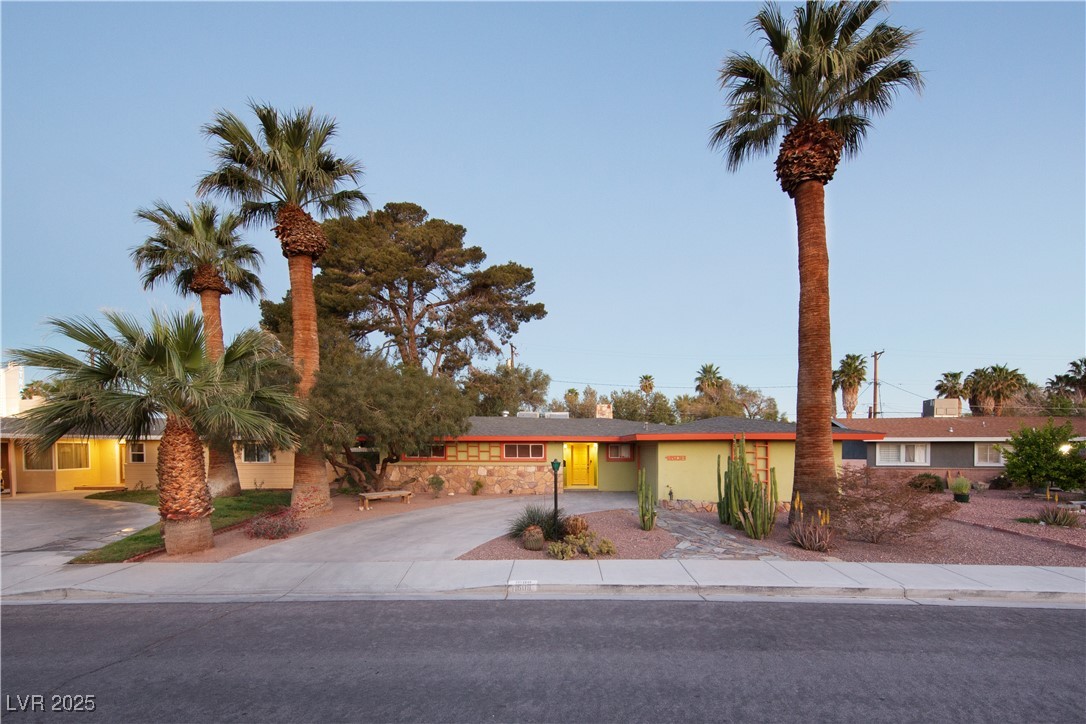 1608 Houssels Avenue Property Photo