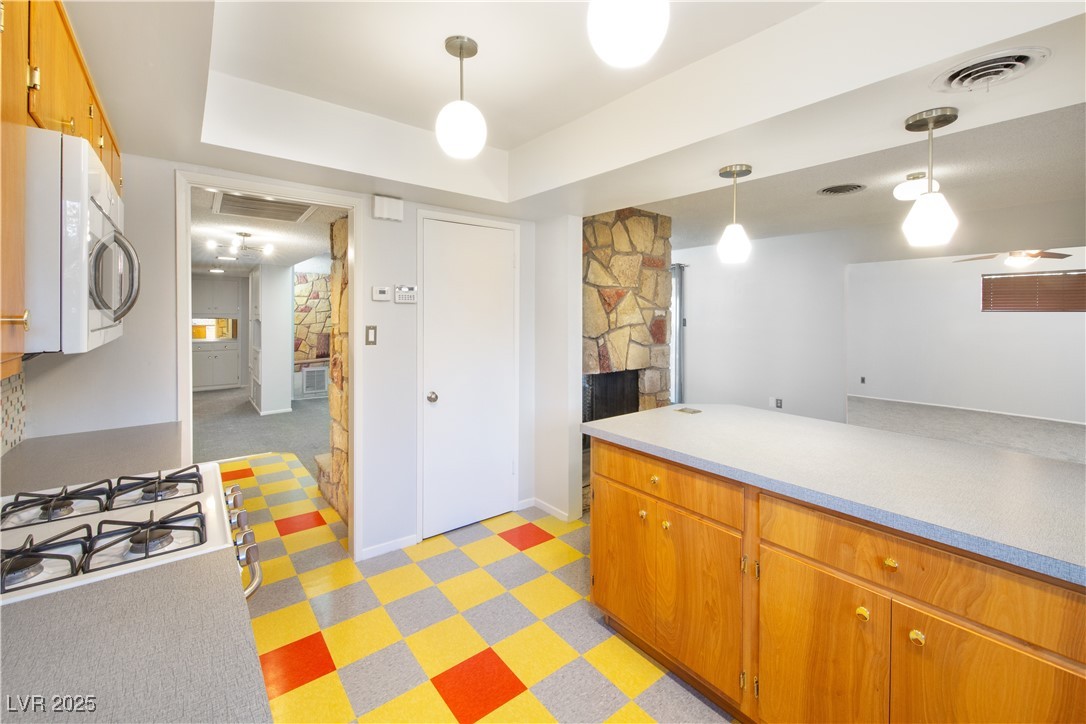 1608 Houssels Avenue Property Photo 9
