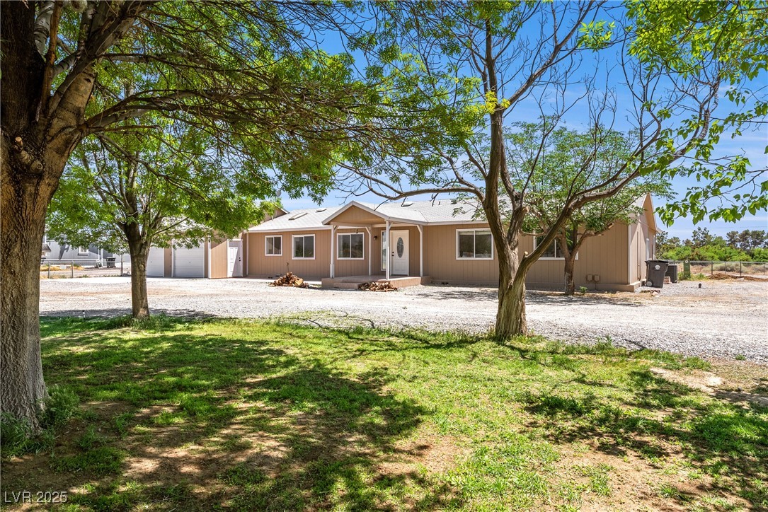 581 West Betty Avenue Property Photo 1
