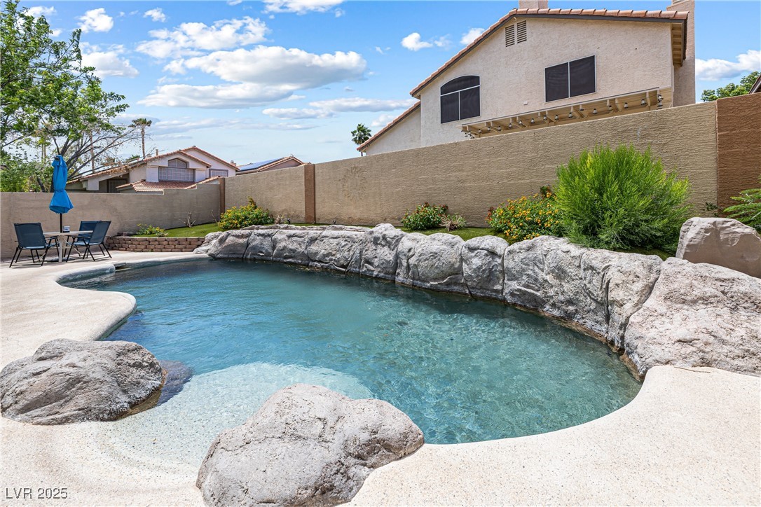 5449 Desert Spring Road Property Photo 3