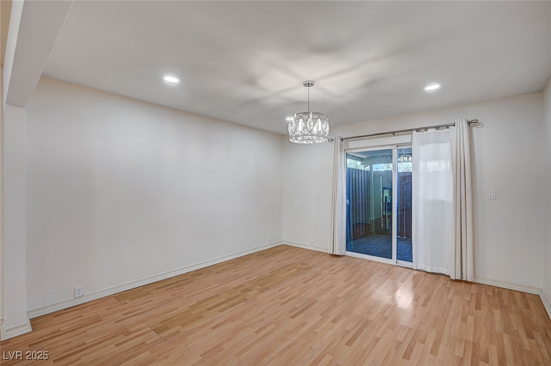 578 Tam O Shanter Property Photo 10