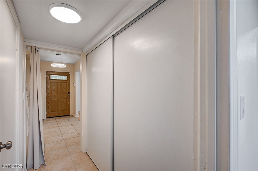 578 Tam O Shanter Property Photo 17