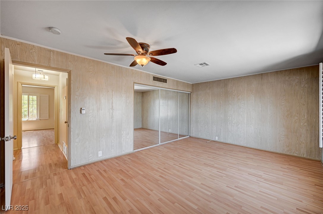 578 Tam O Shanter Property Photo 28