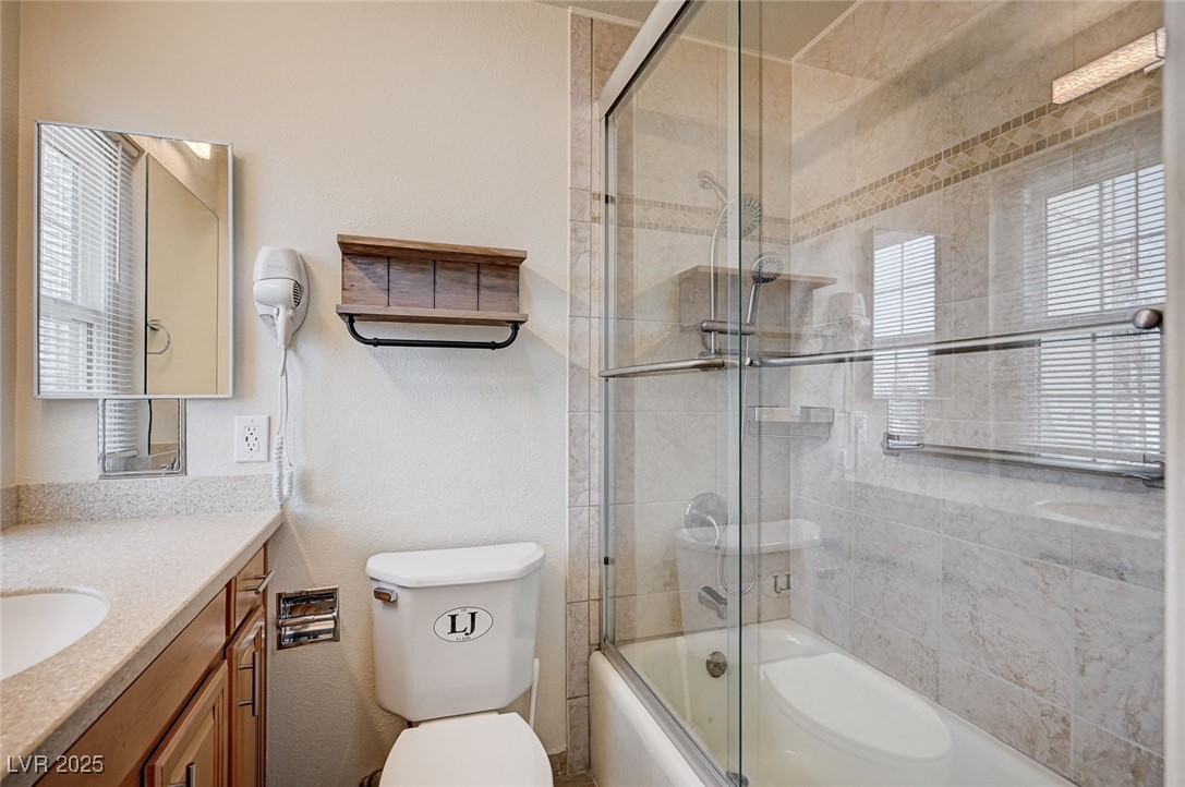 578 Tam O Shanter Property Photo 32