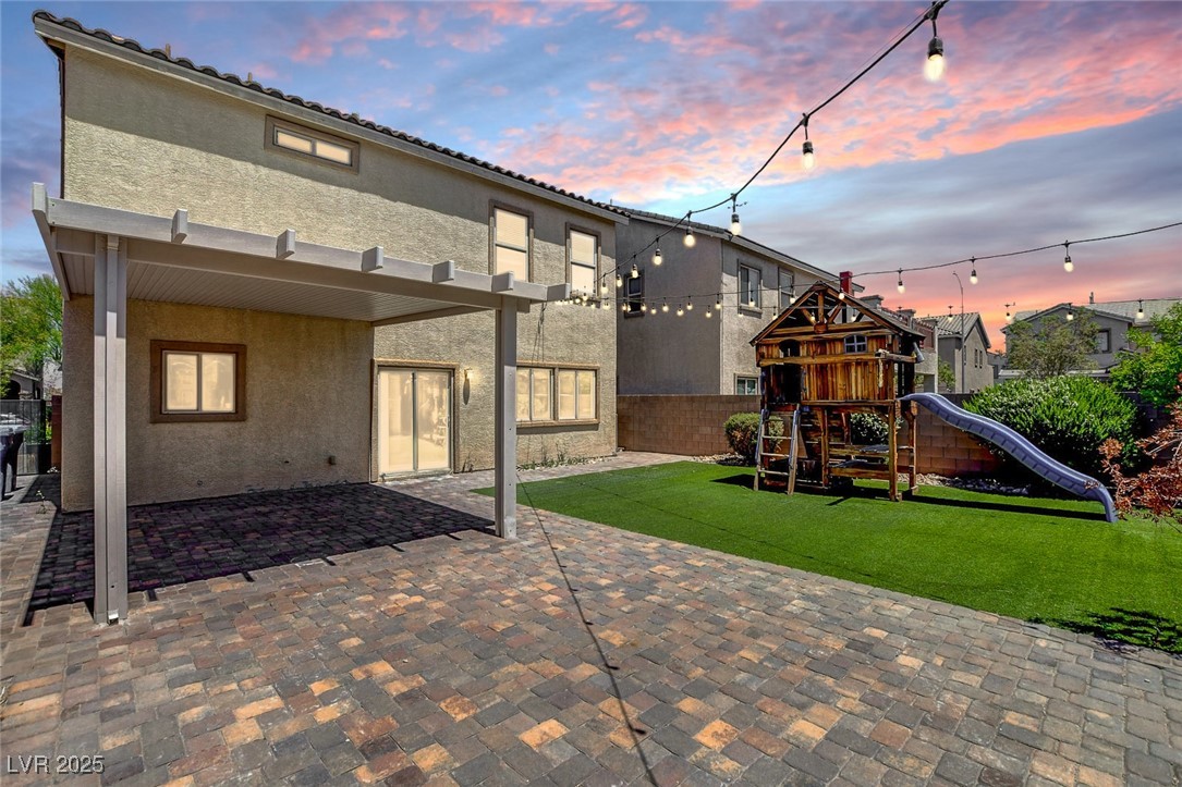 1055 Fish Pond Avenue Property Photo 3