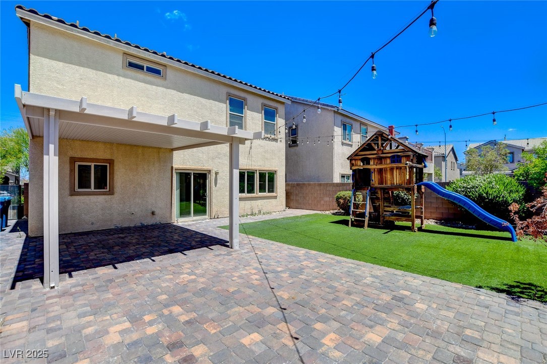 1055 Fish Pond Avenue Property Photo 4
