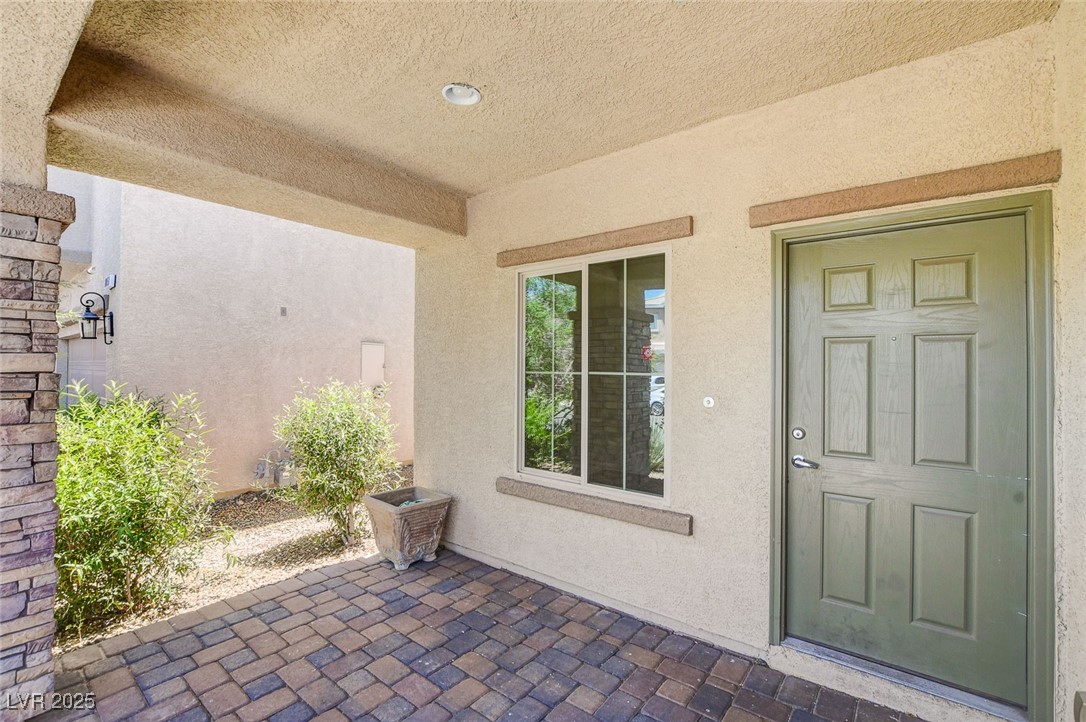 1055 Fish Pond Avenue Property Photo 6