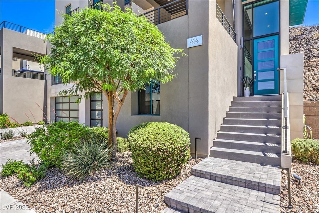 414 Tranquil Peak Court Property Photo 3