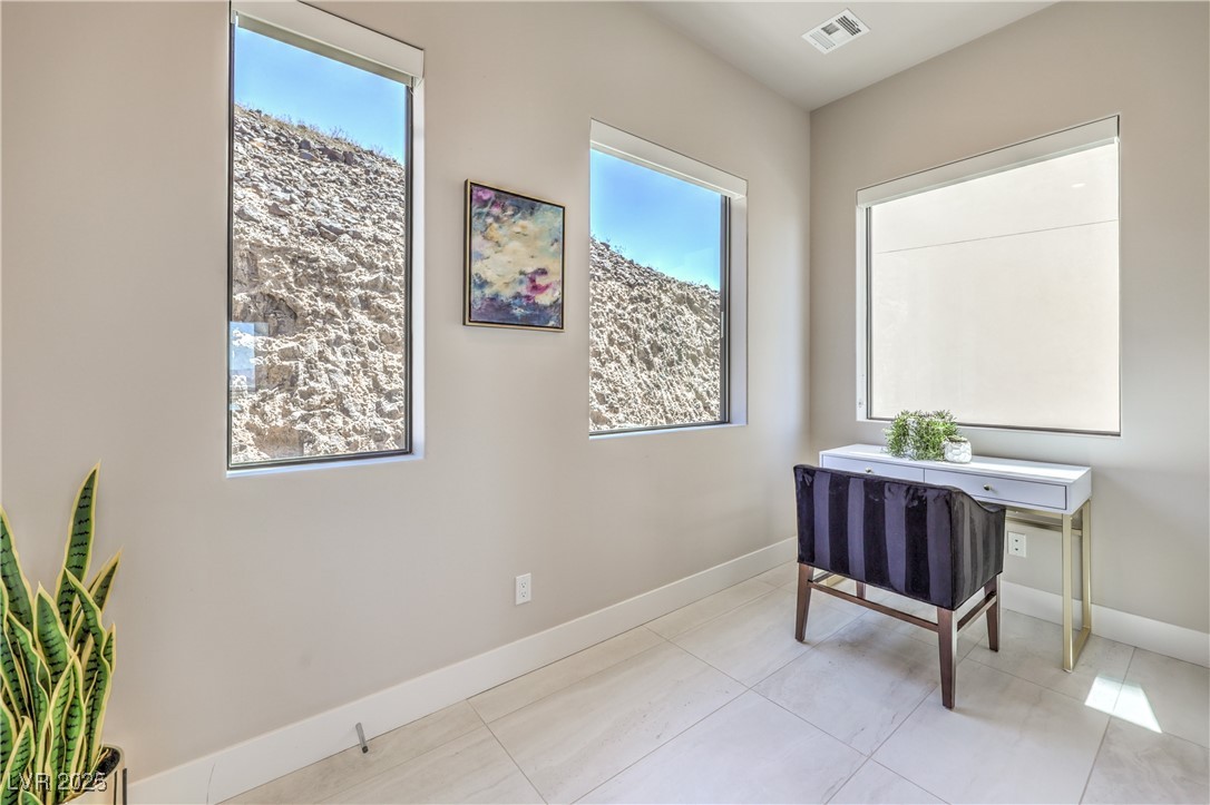 414 Tranquil Peak Court Property Photo 13