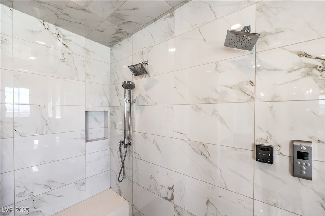 414 Tranquil Peak Court Property Photo 28