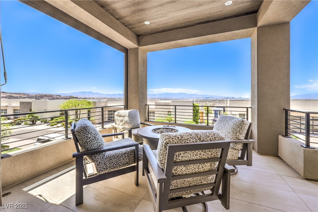 414 Tranquil Peak Court Property Photo 35