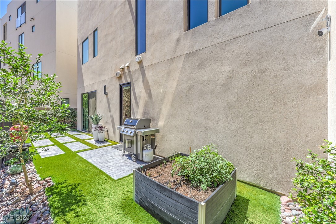 414 Tranquil Peak Court Property Photo 49