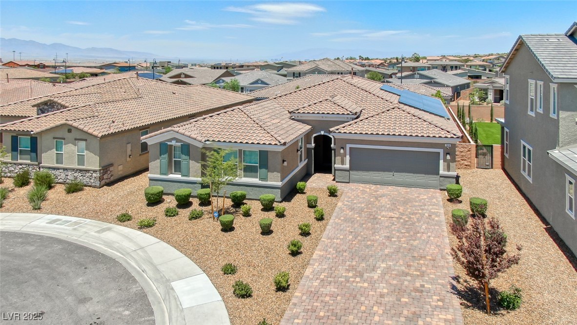 2910 Monate Court Property Photo