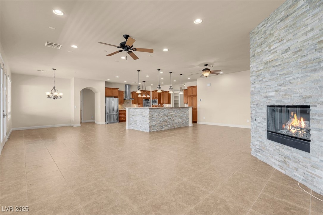 7668 Friendly Breeze Court Property Photo 13