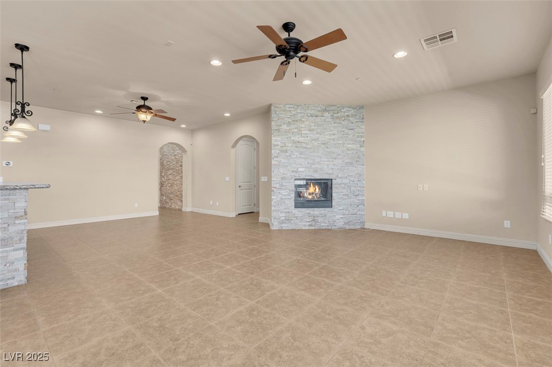 7668 Friendly Breeze Court Property Photo 14