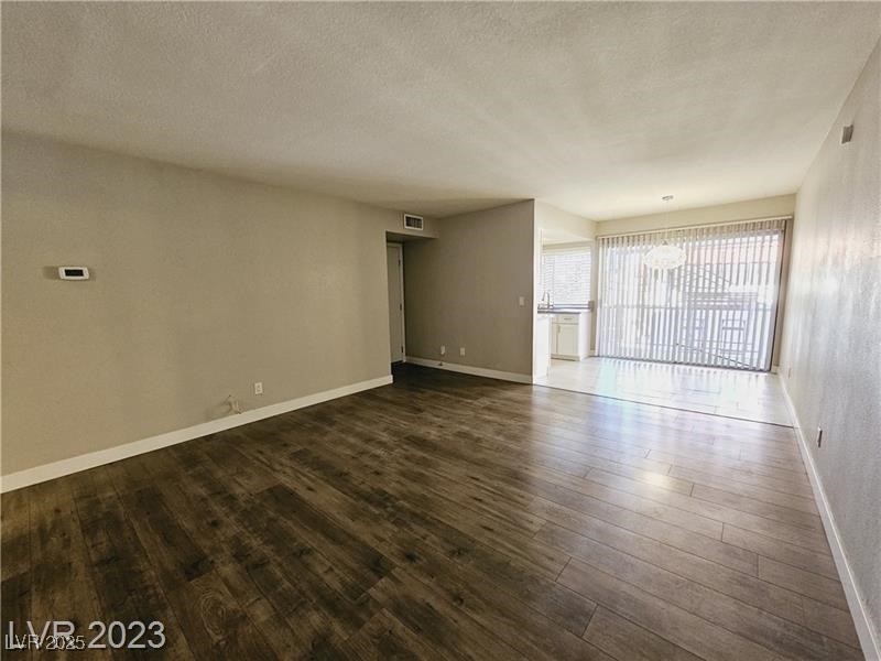 1405 Vegas Valley Drive 380 Property Photo 3