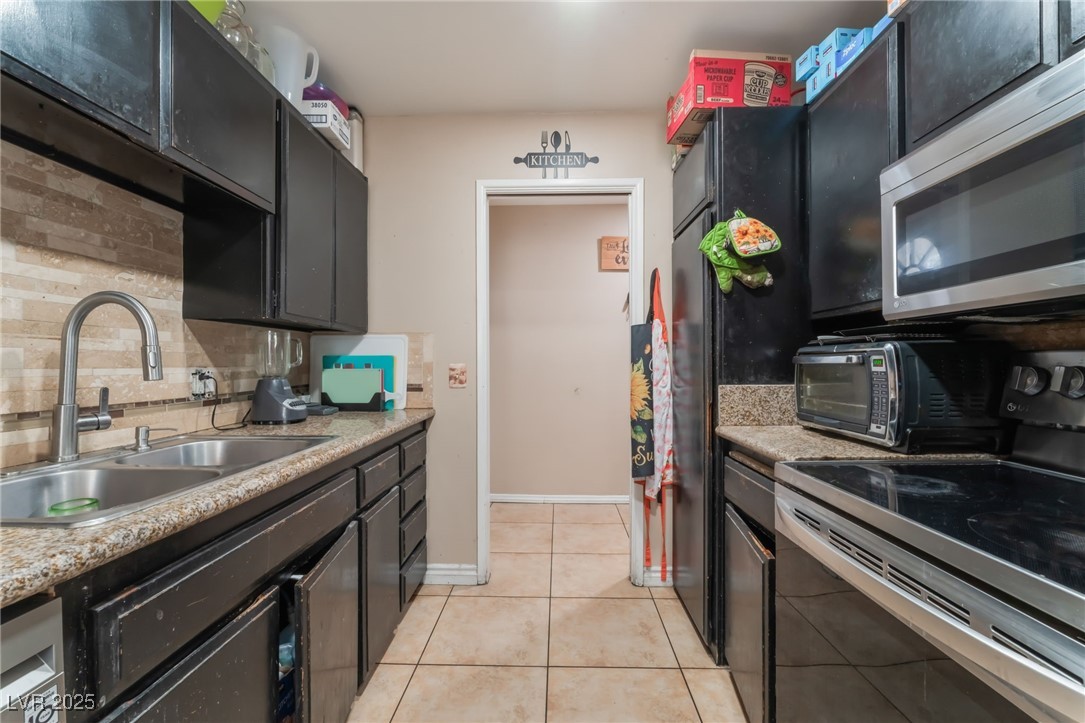 5804 Apple Valley Lane Property Photo 5