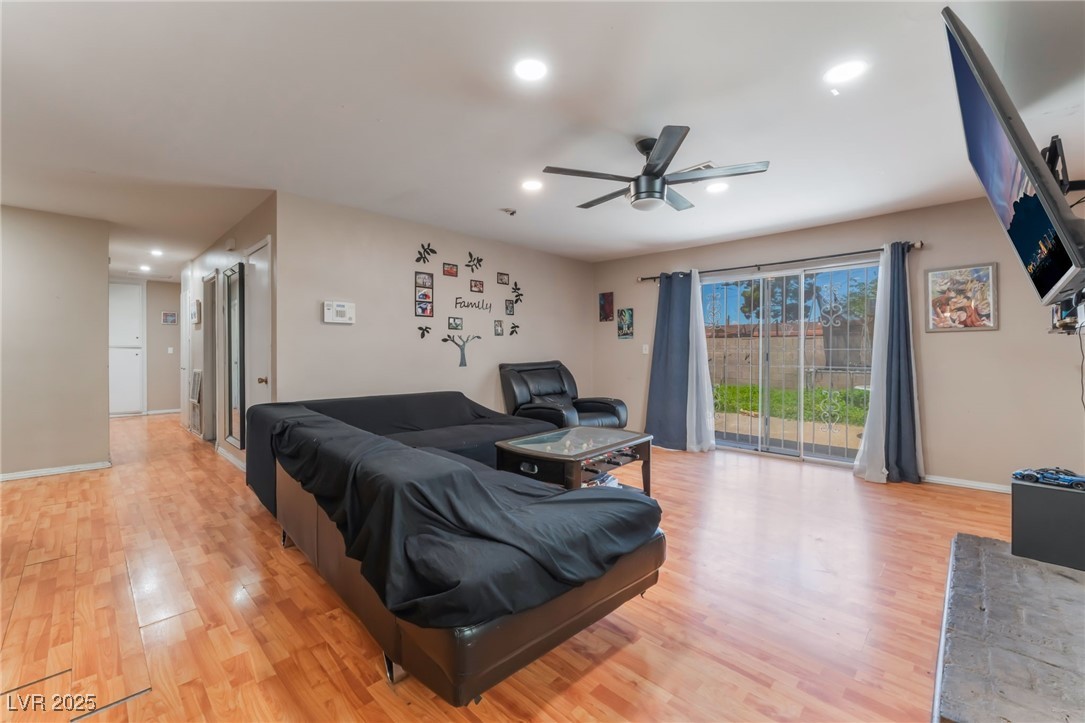5804 Apple Valley Lane Property Photo 11