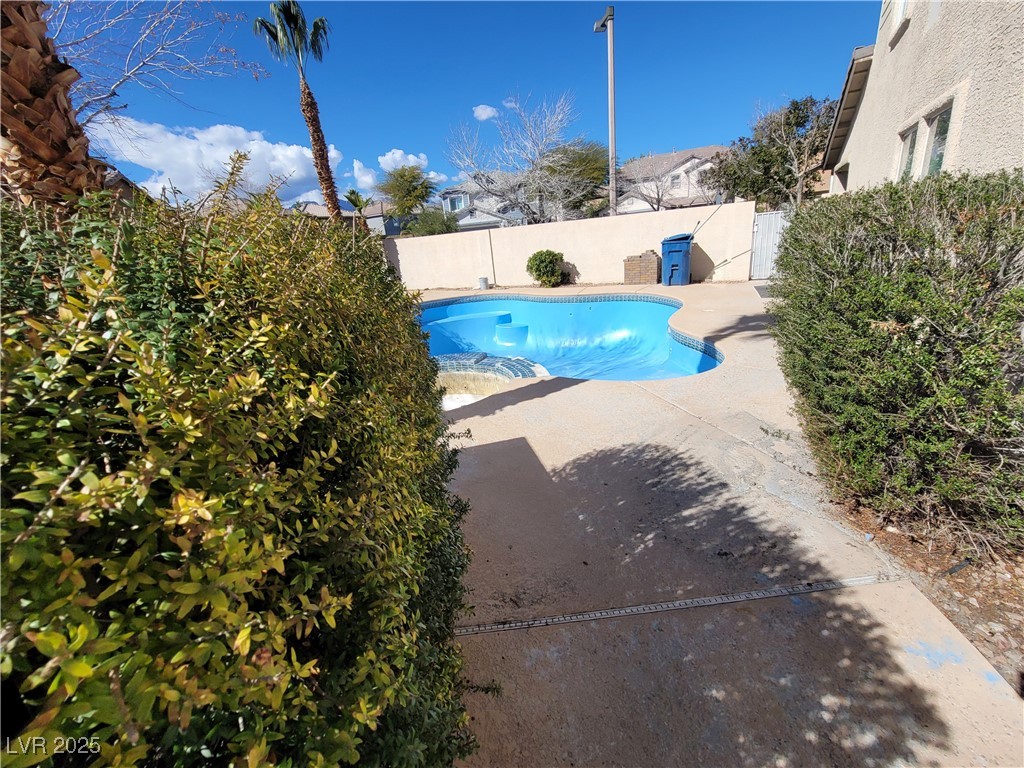 10799 Flame Vine Court Property Photo 10
