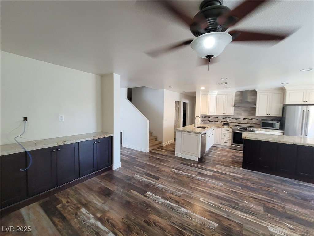 10799 Flame Vine Court Property Photo 23