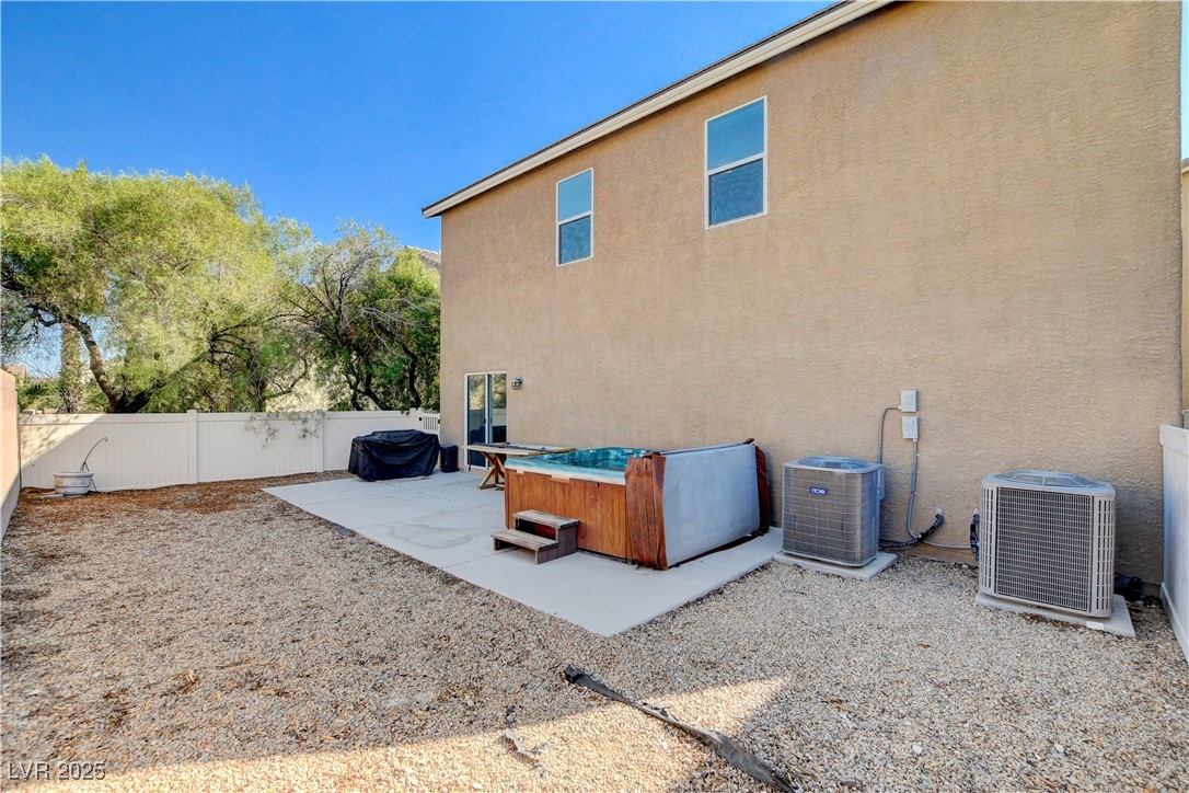 8340 Winterchase Place Property Photo 42