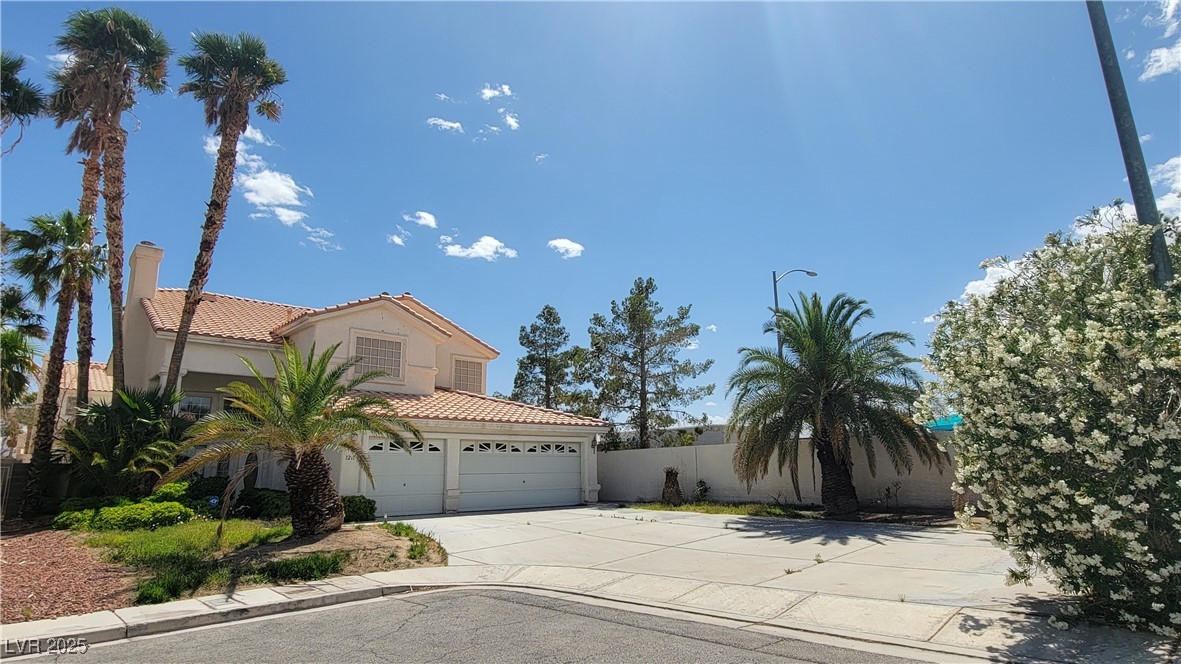 1211 Silver Knoll Avenue Property Photo