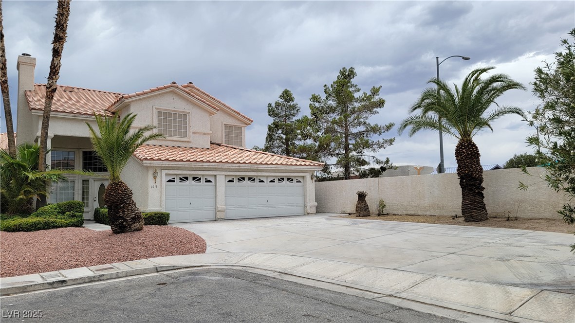 1211 SILVER KNOLL Avenue Property Photo 1