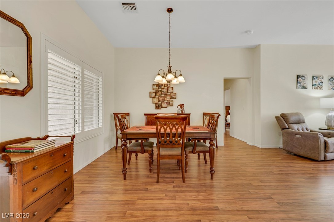 10532 Sea Palms Avenue Property Photo 5
