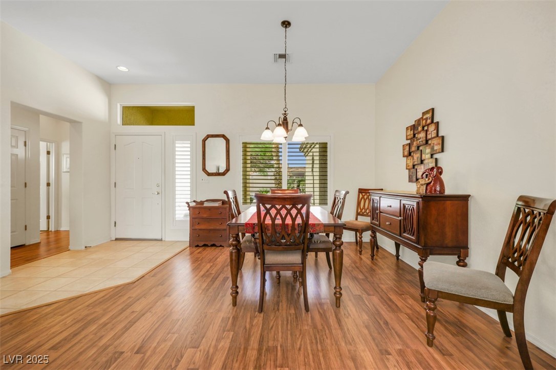 10532 Sea Palms Avenue Property Photo 6