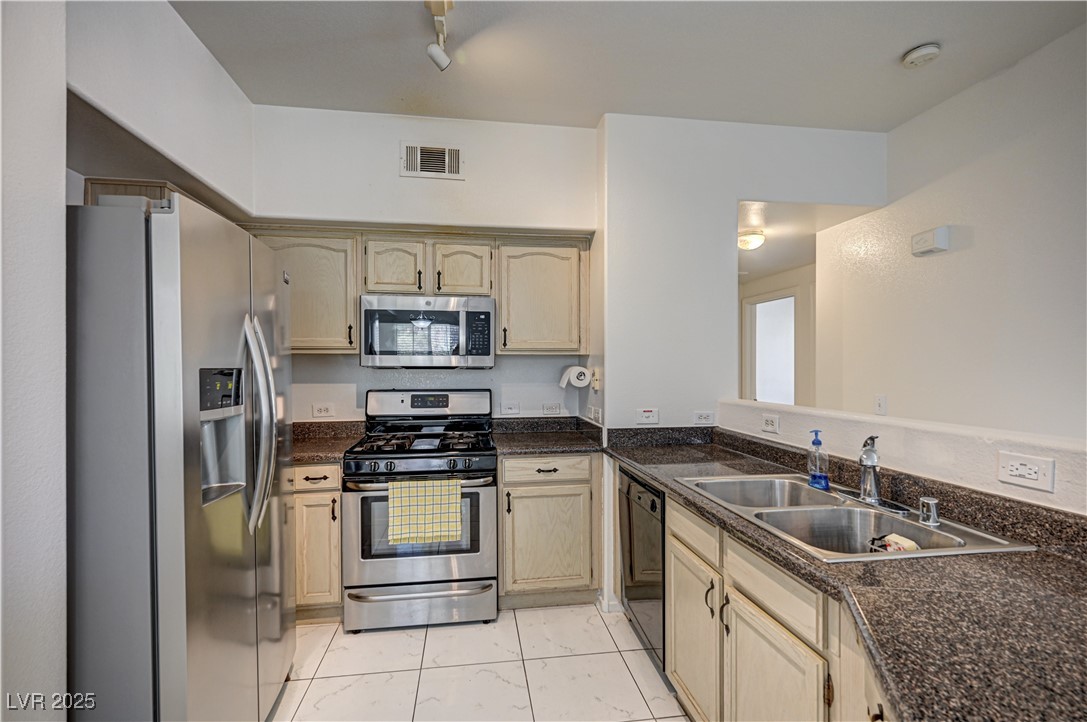 3400 Cabana Drive 1068 Property Photo 1