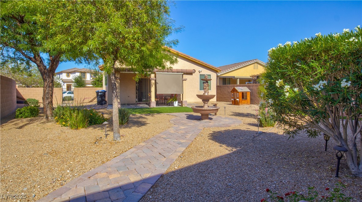 711 Golden Sedum Drive Property Photo 12
