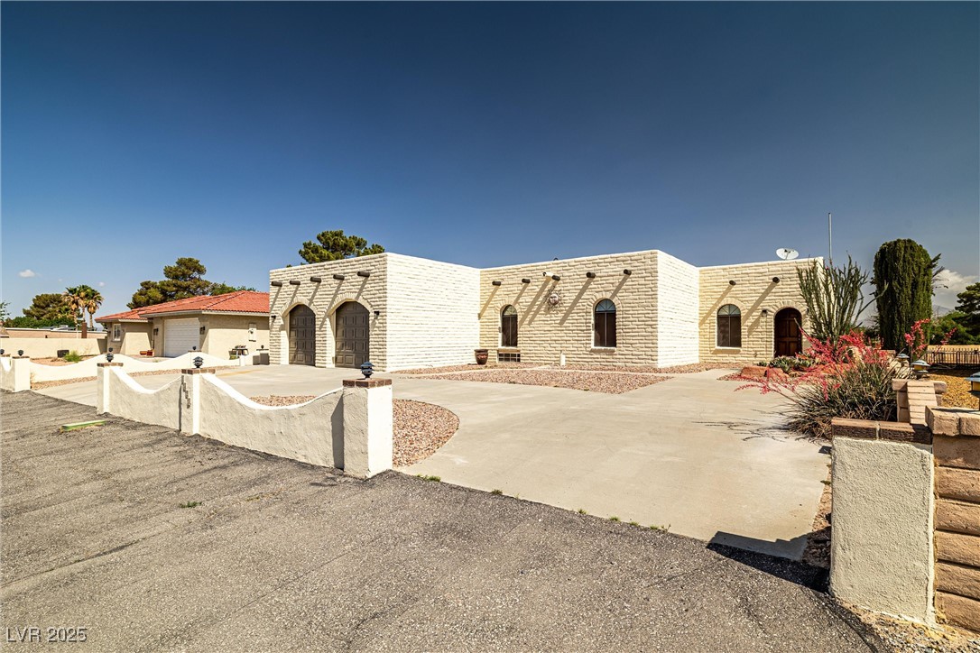 1320 Daytona Street Property Photo