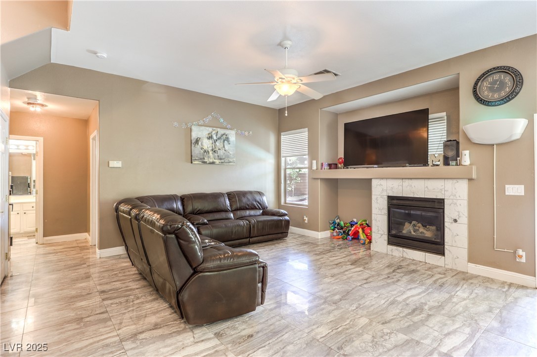 5862 Bluthe Bridge Avenue Property Photo 9