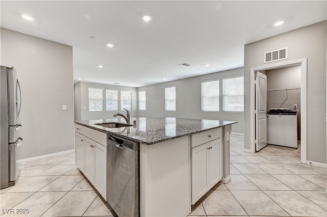 2456 Bagnara Place Property Photo 16