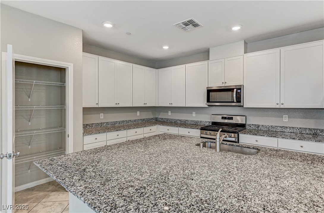2456 Bagnara Place Property Photo 19