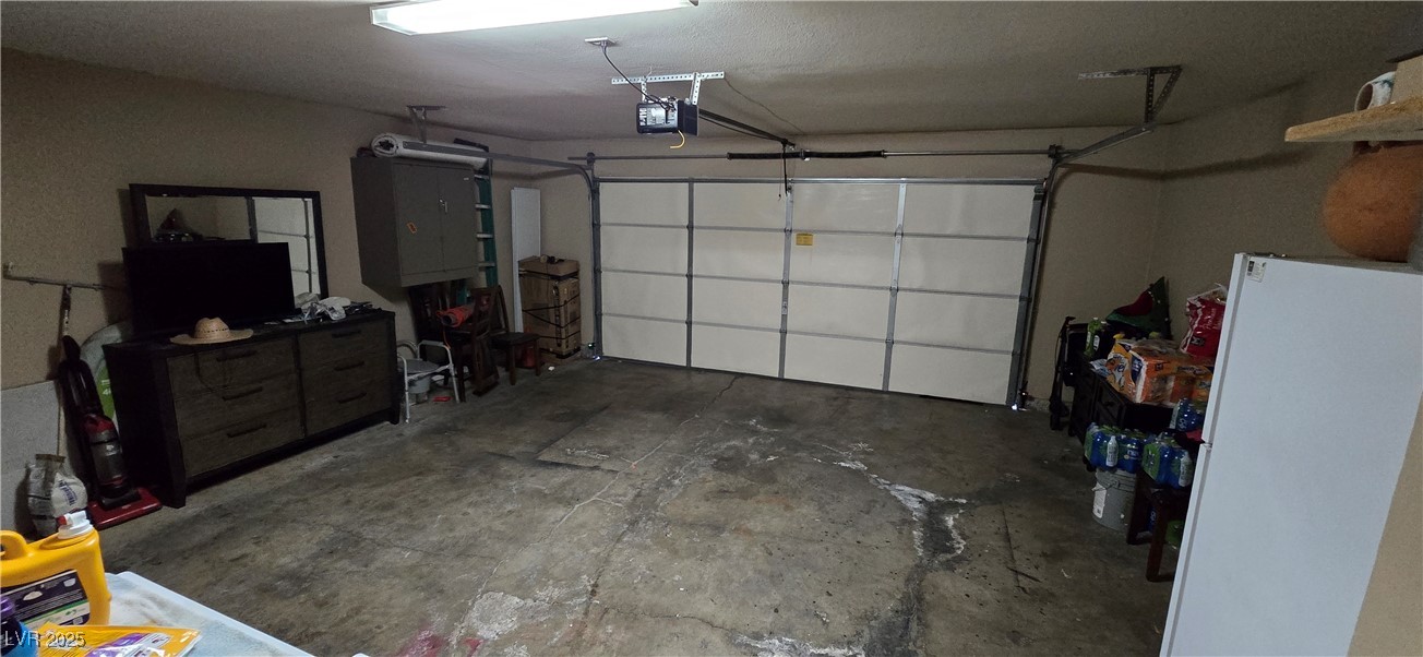4690 East California Avenue Property Photo 14
